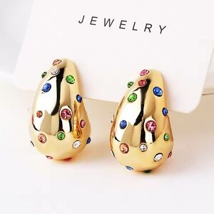 Waterdrop Rhinestones Stud Earrings • Gold plated